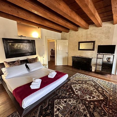 Truly Verona - Delle Erbe Suites Exteriör bild