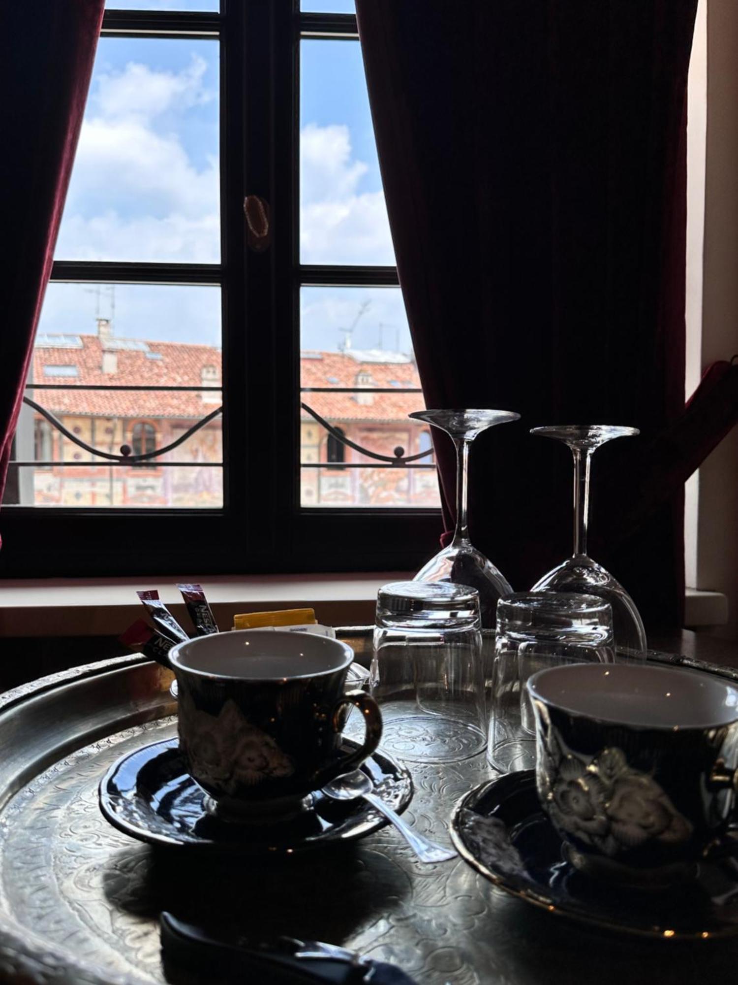 Truly Verona - Delle Erbe Suites Exteriör bild