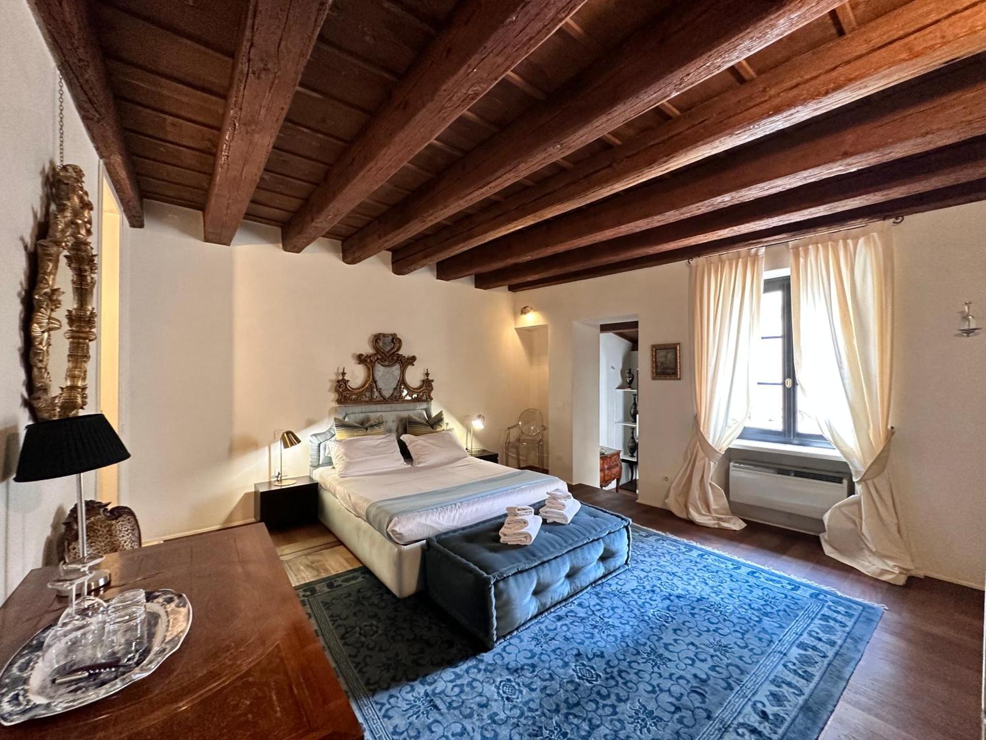 Truly Verona - Delle Erbe Suites Exteriör bild