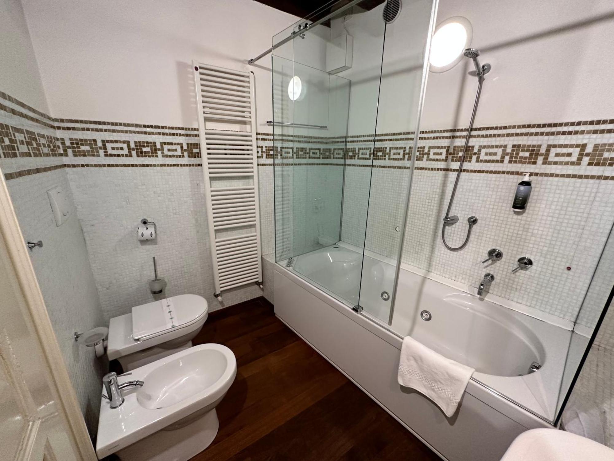 Truly Verona - Delle Erbe Suites Exteriör bild